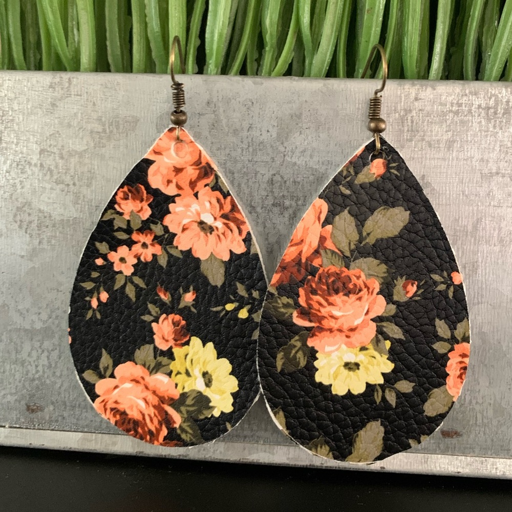 Floral print faux leather earrings